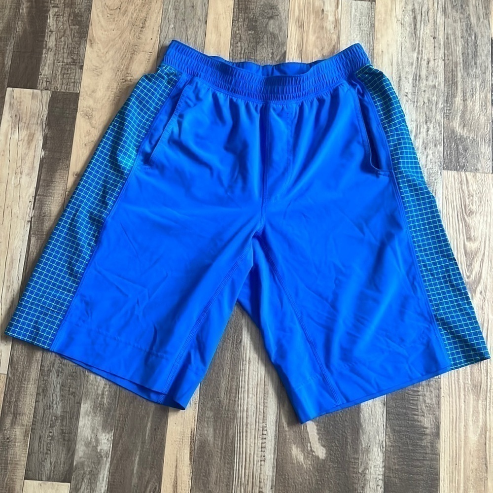 Lululemon Men’s blue shorts size small